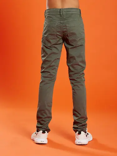 Calça de Sarja Essencial Colors