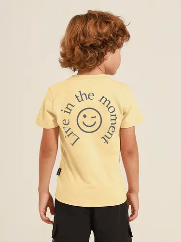Camiseta Infantil Live The Moment