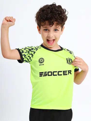 Conjunto Infantil Camiseta e Shorts Soccer