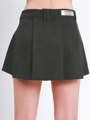 Shorts Saia Sarja com Pregas Stone
